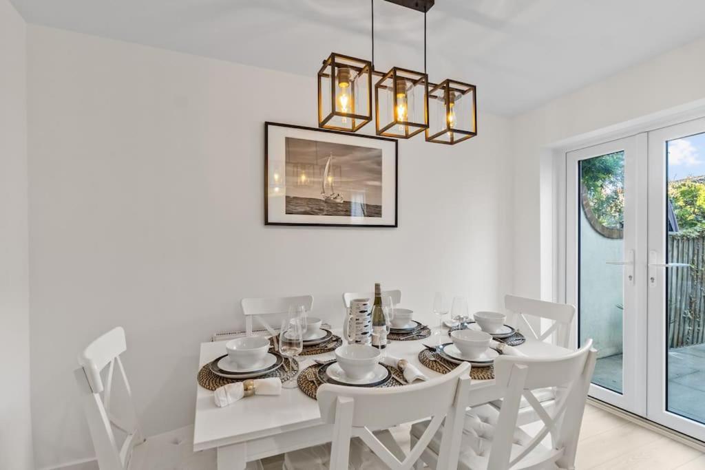 Сasa de vacaciones Charming Sea Haven House, Close To The Marina